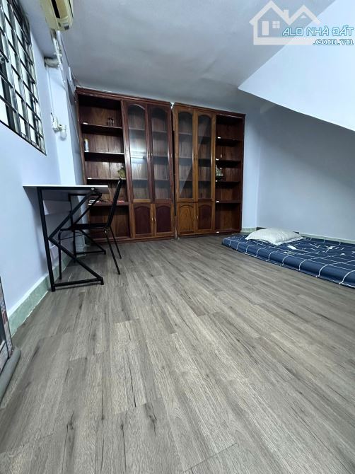 BÁN NHÀ ĐƯỜNG 3 THÁNG 2 QUẬN 10, 34M2 5 LẦU 4PN, DOANH THU 16 TRIỆU, T CHỈ 5.X TỶ - 3