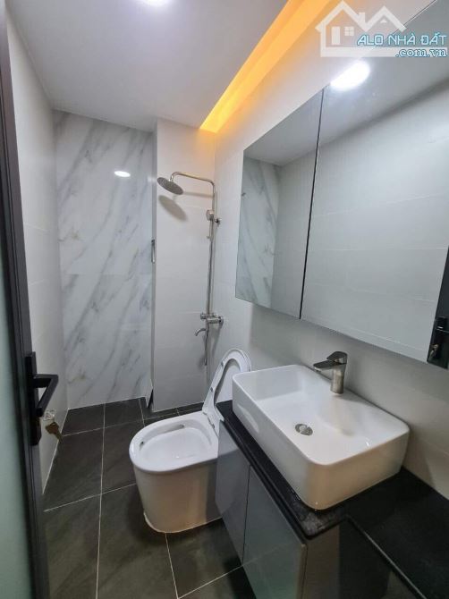 Bán nhà 3 tầng HXH đường Phạm Văn Chiêu, Gò Vấp, Dt 4x13m- Giá 5 tỷ 9 - 3