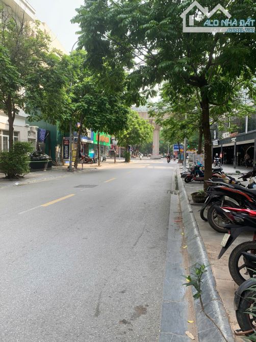 BÁN NHÀ MẶT PHỐ TRƯƠNG CÔNG GIAI - 100m2, 7 tầng, 67 tỷ - THANG MÁY - CÓ HẦM ĐỂ XE - 2