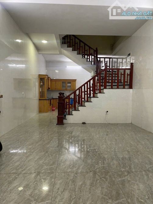 Bán nhà  3 tầng  Khu 3 Đại Phúc, BN. DT 80m2 đường ô tô các ngả. Giá chỉ hơn 5 tỷ - 3