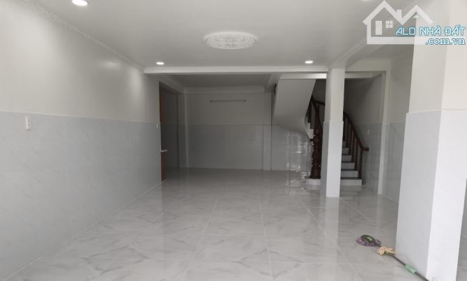 BÁN NHÀ MẶT TIỀN KINH DOANH MỌI NGÀNH NGHỀ, TÔ KÝ  QUẬN 12, DT 75M2 (5.3 NỞ HẬU8.9 ×11) - 3