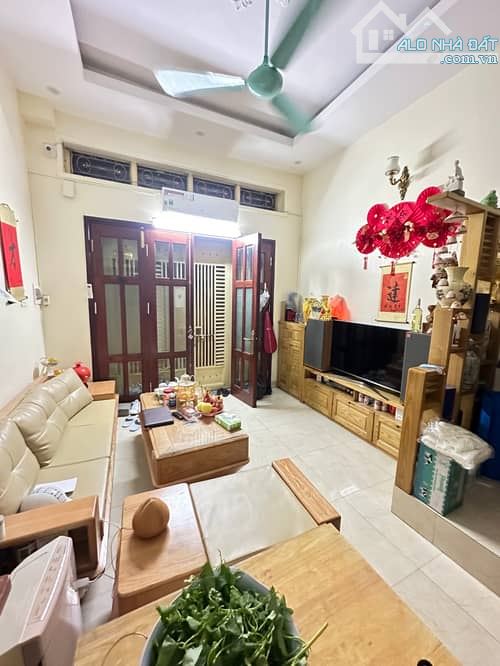 Bán nhà Trần Tử Bình, 23 m2, 4 tầng, mặt tiền 3.8m, giá 7.7 tỷ - 3