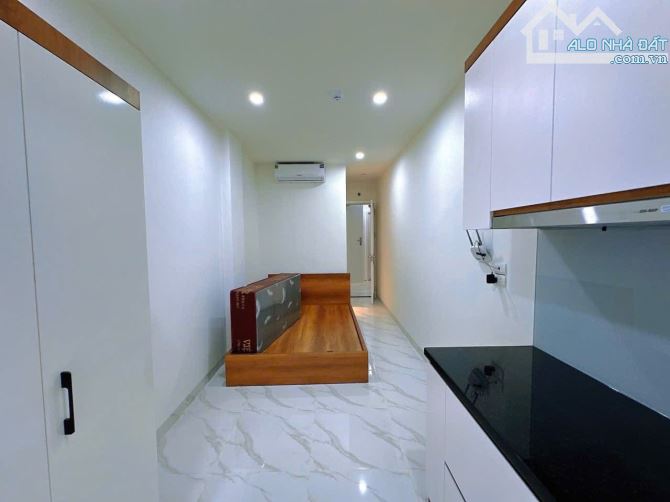 BÁN TÒA CCMN NGUYỄN KHÁNH TOÀN 84M2 8 TẦNG THANG MÁY - 23 PHÒNG KK THU 120TR/TH - GIÁ 24Đ - 3