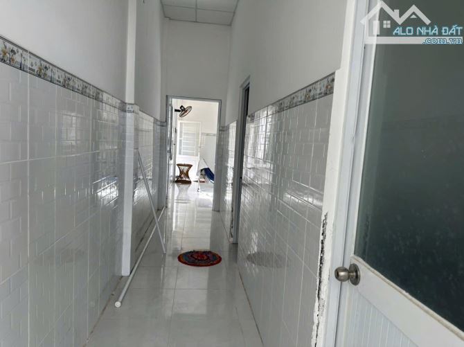 Nhà mặt tiền Nguyễn Văn Nhung khu dân cư đông đúc - 4