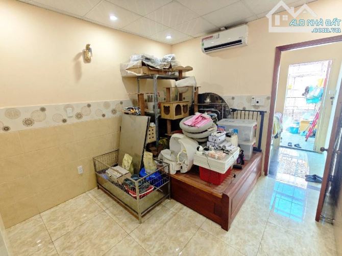 QUẬN 10 – Chiếu tướng Bệnh viện Bình Dân – 50m2, 3 tầng, 4PN, hẻm 3m, 7.x tỷ. - 4