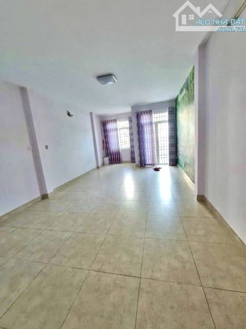 NHÀ 2 TẦNG ĐÚC THẬT - CÁCH MT NGUYỄN THỊ THẬP CHỈ 20M - XE HƠI VÀO NHÀ - 9,8 TỶ TL - 4
