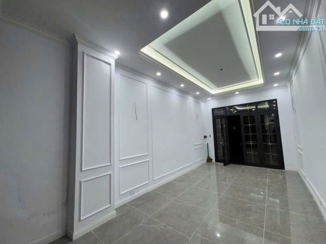 PHÂN LÔ VIEW HỒ LĨNH NAM MAI ĐỘNG 50M 5 TẦNG MT 3.5m VỈA HÈ OTO TRÁNH THANG MÁY KINH DOANH - 4
