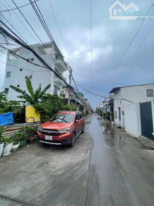 **Tuyệt Phẩm Nhà Trong Ngõ Chuyên Dùng 9, Quận 7: 74m2, 2 Tầng, 3PN, Sổ Đỏ, Giá Chỉ 5.7 - 4