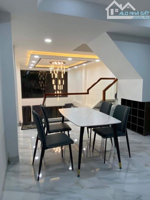 Bán nhà 3 tầng HXH đường Phạm Văn Chiêu, Gò Vấp, Dt 4x13m- Giá 5 tỷ 9 - 4