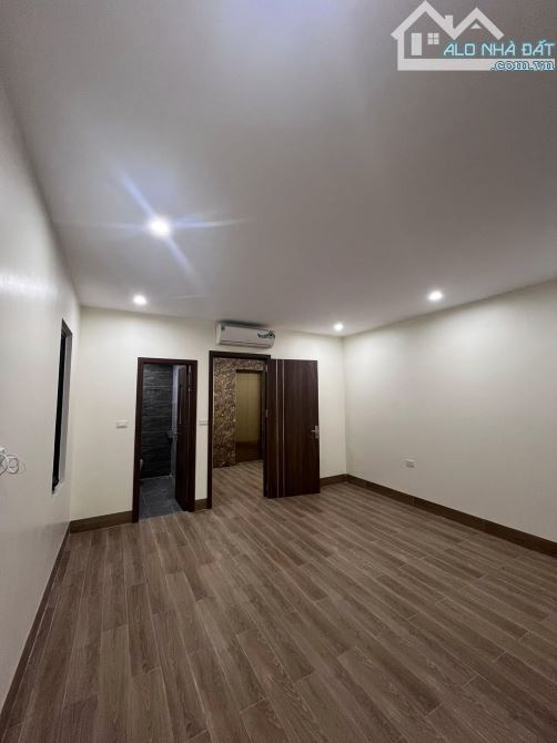 CẦU GIẤY LÔ GÓC 40M 6 TẦNG MT 4.5m THANG MÁY KINH DOANH ĐỈNH CHỈ 14 TỶ MẶT NGÕ THÔNG - 4