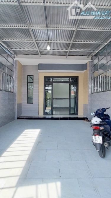 Vỡ nợ bán gấp căn nhà Đ. Liêu Bình Hương, củ chi dt 150m2 SHR. Giá 875 triệu - 4