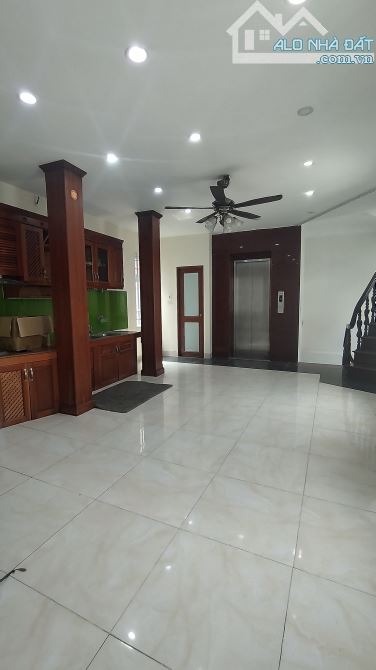 NHỈNH 17 TỶ NHÀ PHÂN LÔ, THANG MÁY, Ô TÔ, TRẦN DUY HƯNG, CẦU GIẤY, DT44M, 6 TẦNG, MT3.6M - 4