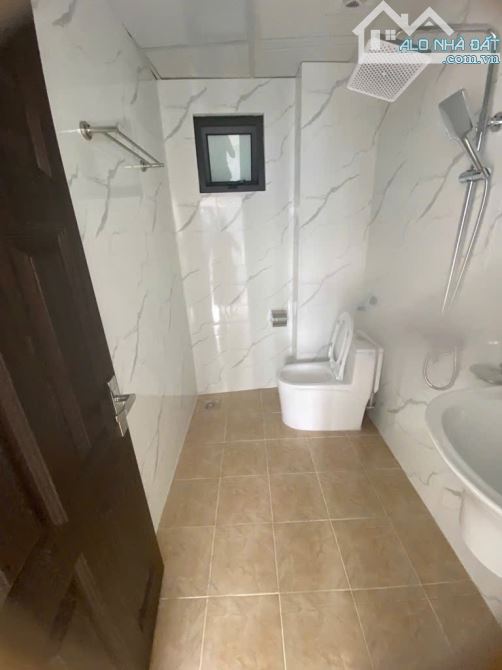 TRẦN KHÁT CHÂN , 30M² , NHÀ MỚI , 3PN ĐỦ CÔNG NĂNG , GIÁ MỀM , GẦN Ô TÔ , 6,2 TỶ - 4