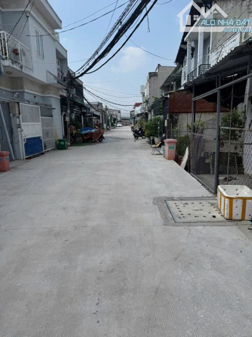 - 169m2 ngang đẹp 7m : Giá 28,5tr/m2  - Đất full thổ cư , khu dân cư hiện hữu, xây dựng tự - 4