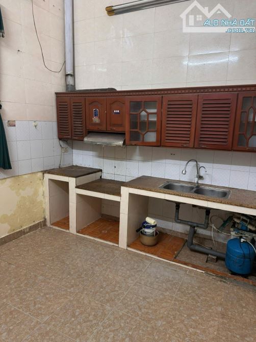 Bán nhà  3 tầng  Khu 3 Đại Phúc, BN. DT 80m2 đường ô tô các ngả. Giá chỉ hơn 5 tỷ - 4