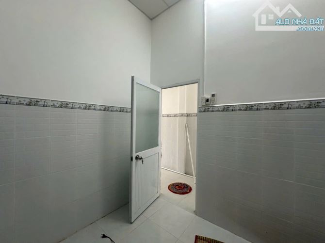 Nhà mặt tiền Nguyễn Văn Nhung khu dân cư đông đúc - 5