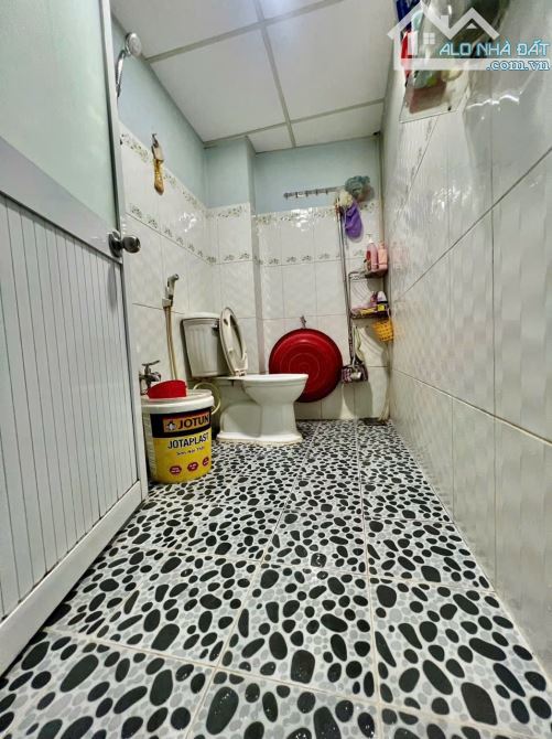 3TY5 -NGUYỄN HỮU HÀO - KHU ĐƯỜNG SỐ 41 TT QUẬN 4 - 2 TẦNG KIÊN CỐ - 5