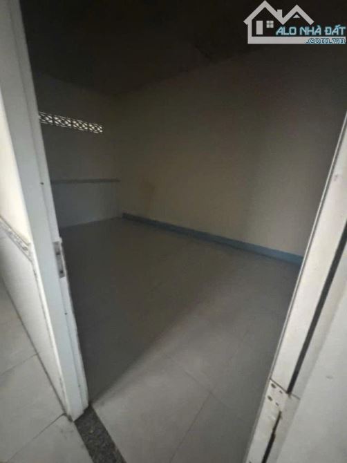 Nhà Cấp 4 Mặt tiền đường ĐÔNG THẠNH 4 phường ĐT H. Hóc Môn dt 130m2 (4,5/5,3x25) Đường 10m - 5