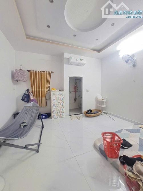 Nhà 3 tầng đường THỚI AN 13, phường THỚI AN, Q12, dt 61m2 (4,5mx14m), Hẻm Ôtô GIÁ 5,5Tỷ - 5