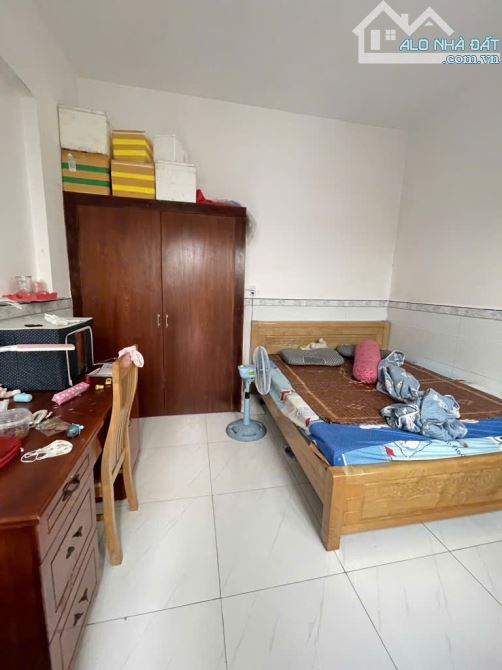 Nhà bán , Tô Ngọc Vân cách mặt tiền 30m, Hẻm 6m thông , 6.5m x 25m , Giá 9.5 tỷ TL - 5