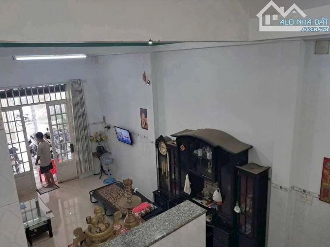 ✅ Bán nhà 1 trệt 1 lầu mặt tiền Nguyễn Văn Tạo thuộc Phường 4 , TP Tân An _ DT: 6.5 x 24 - 5