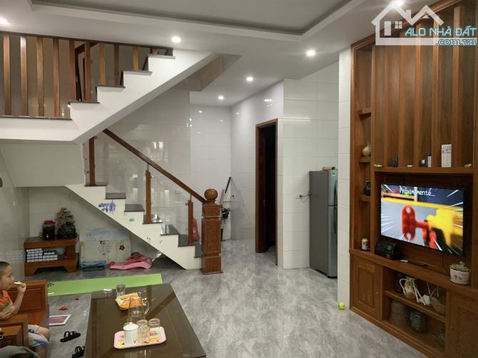 Bán nhà 2,5 tầng siêu đẹp, khối 14 Lê Lợi - 6