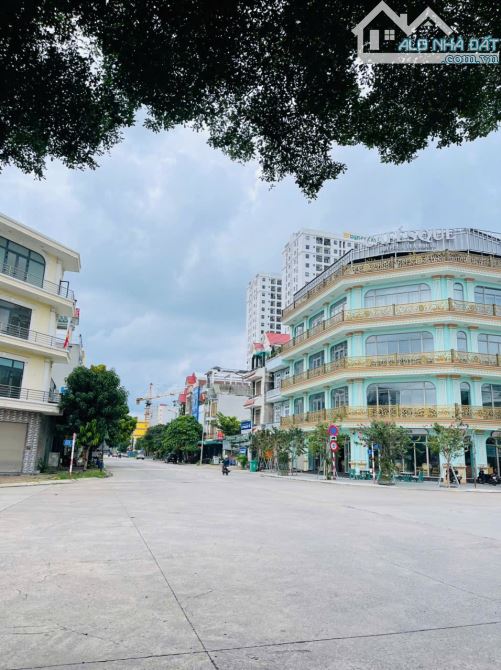 Bán Nhà 6 Tầng Mặt tiền đường N3 ngay Vincom Dĩ An DT: 143m2 Giá 10.5 Tỷ - 6