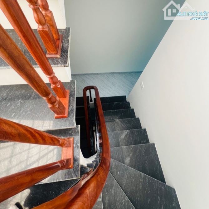 Bán Nhà Đan Khê Đường 422B 39m2 4 tầng ô tô tải đỗ tránh ngay cổng ở sướng 5 tỷ 3 - 6