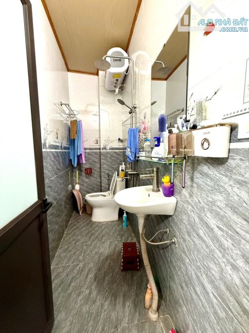 Nhà Vành đai 3.5 40m2 lô góc mặt tiền 4m nở hậu ngõ thông ô tô đỗ cửa ở sướng 4 tỷ 5 - 6
