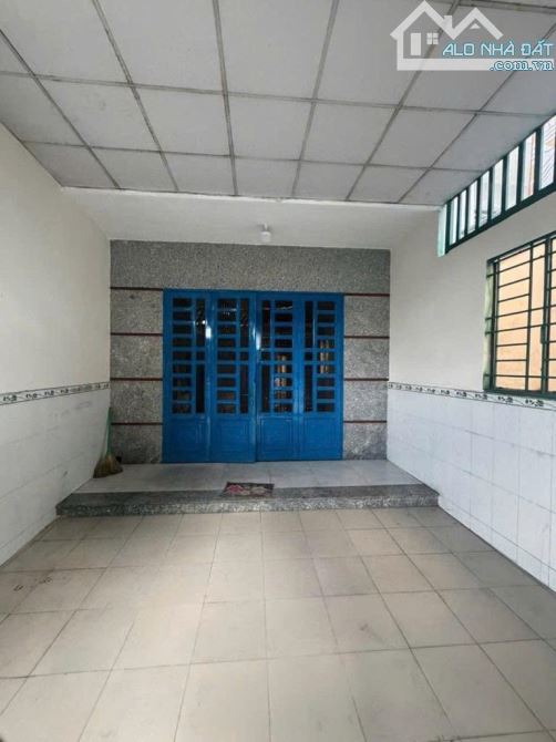 Nhà Cấp 4 Mặt tiền đường ĐÔNG THẠNH 4 phường ĐT H. Hóc Môn dt 130m2 (4,5/5,3x25) Đường 10m - 6