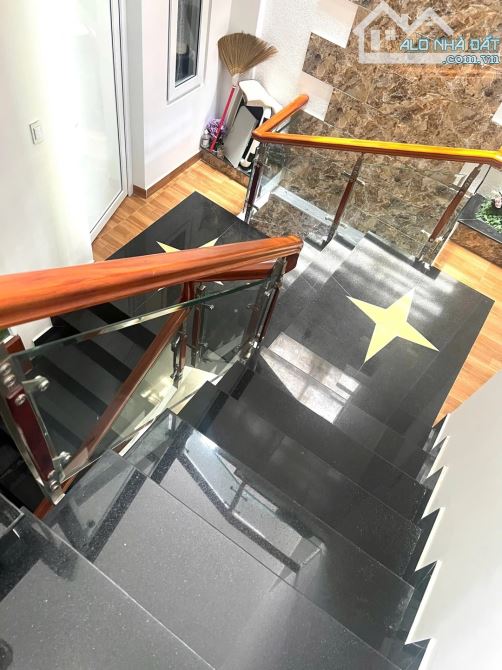 NHÀ 3 TẦNG MỚI ĐẸP GẦN BIỂN GIÁ TỐT_LÊ VĂN THỊNH_DT 75M2_NGANG 5M_CHỈ 6.65 TỶ - 6
