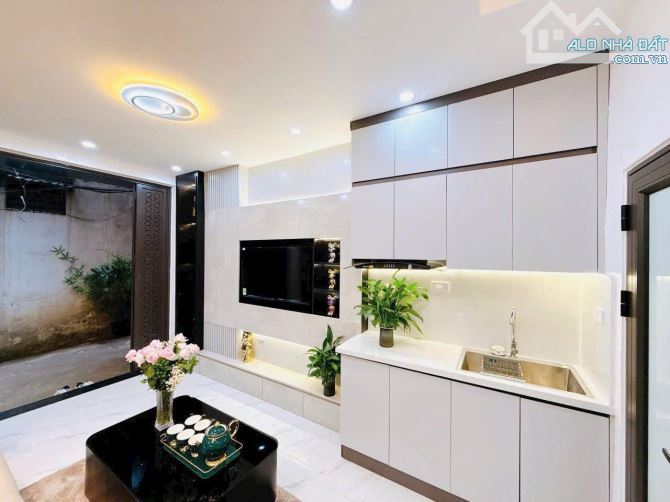 CẦN BÁNNHA ĐẸP PHÂN KHÚC HIẾM THANH XUÂN 4T3 NGỦ 5,15 TỶ - 7