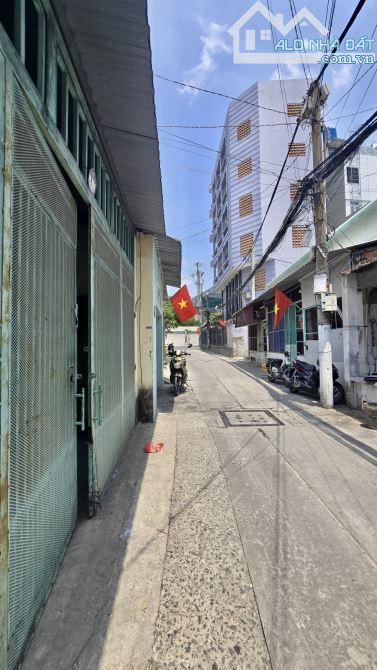 BÁN NHÀ TRỆT LỬNG HẺM XE HƠI SÁT MẶT TIỀN D4 CVPM QUANG TRUNG Q12 GIÁ RẺ 5,5 TỶ - 7