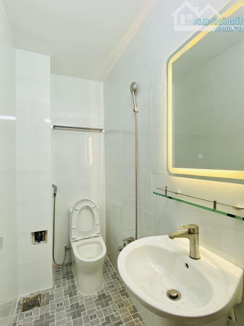 Hơn 4 tỷ có ngay nhà 4 tầng HXH thông đường Quang Trung, P8, Gò Vấp - 7