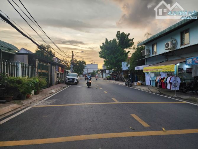 🏡 BÁN NHÀ MẶT TIỀN GIÁ RẺ HÓC MÔN – TRUNG CHÁNH – 258M2 NGANG 7.6M–CHỈ 10.8 TỶ–SỔ RIÊNG - 8