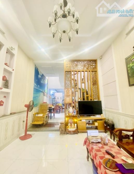 Bán nhà 4 tầng đẹp giá rẻ,  khu phân lô Phan Huy Ích, 4m x 18m, chỉ hơn 7 tỷ thương lượng - 8