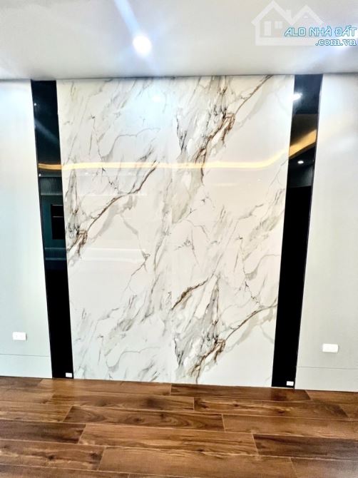 GIẢM SỐC_500Tr_Lô Góc_Bát Khối-Long Biên-Ô Tô ra vào-Nhà Mới Tiện nghi- Cạnh Đê Bát khối - 9