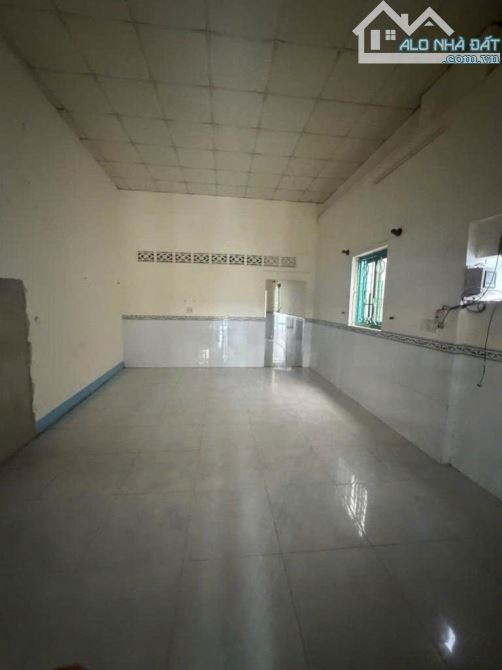Nhà Cấp 4 Mặt tiền đường ĐÔNG THẠNH 4 phường ĐT H. Hóc Môn dt 130m2 (4,5/5,3x25) Đường 10m - 9