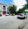 Bán nhà biệt thự 3 tầng Đồng Nguyên dt 200m mt 10m hướng tb giá 13.5 tỷ