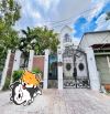 Cho thuê Biệt Thự 1T2L  MT Nguyễn Văn Cừ.
