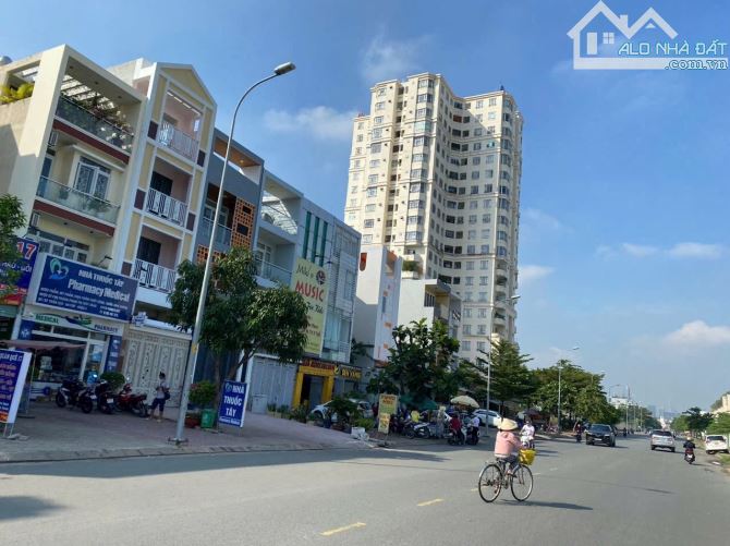 BÁN NHÀ C4 MẶT TIỀN TRẦN LỰU Q.2  GIÁ 55 TỶ