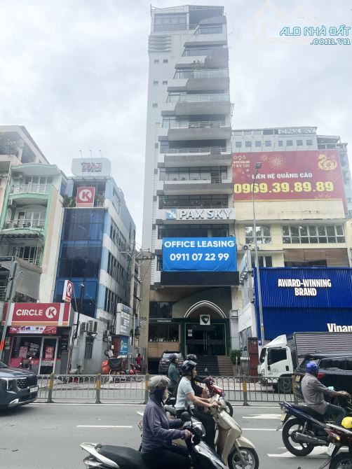 Toà Nhà Hầm 13 Tầng Góc 2MT Nguyễn Thị Minh Khai, Q.3, 11x36m, HĐT 1 Tỷ/tháng, Chỉ 329 Tỷ