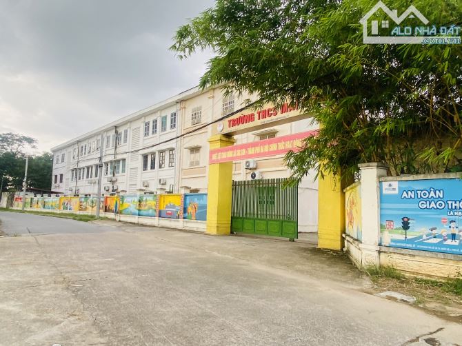 Mua đất lãi nhà-Mai Đình-Sóc Sơn-gần 220m2- giá đầu tư-lô góc-oto đỗ cửa - 1