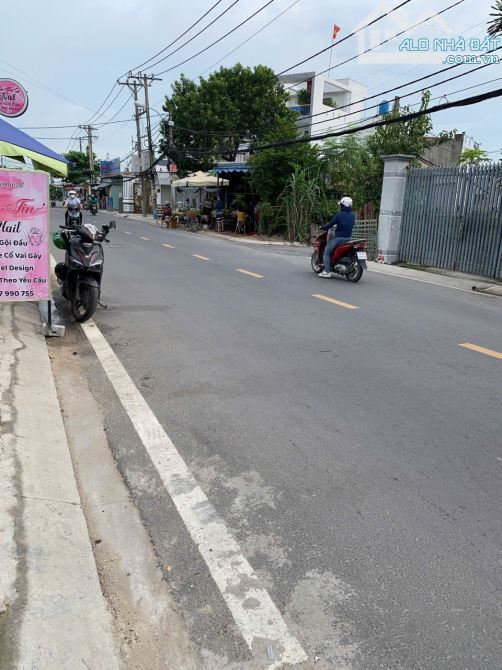 Chính chủ cần bán hoặc cho thuê mặt tiền kinh doanh phạm thị giây hóc môn .