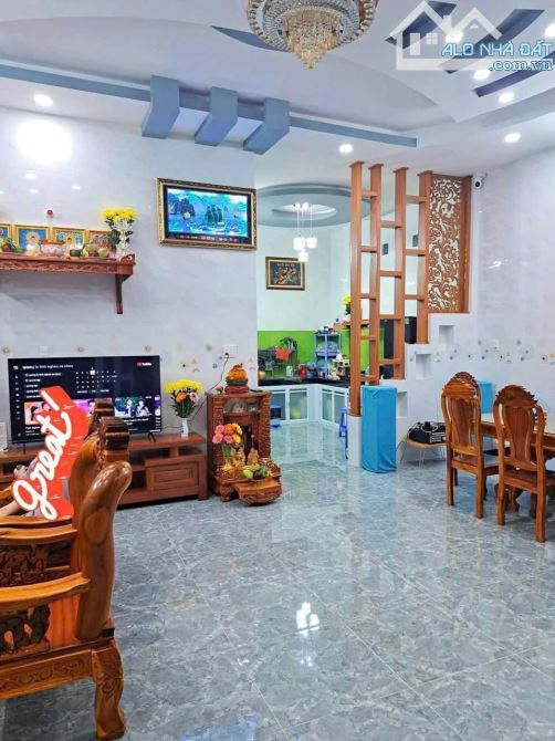 Bán nhà trệt mái Thái 111 m2 mặt tiền đuờng huyện 91,cách Trần Nguyên Hãn 200m,Mỹ Phong