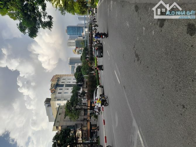 🔥 NHÀ ĐẸP FULL NỘI THẤT Ở NGAY - NGÕ SH QUAY ĐẦU - BA BƯỚC RA Ô TÔ - TT ĐỐNG ĐA - TIỆN ÍC