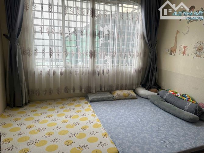 Chính chủ bán căn nhà ngõ 117 Phú Viên Bồ Đề - 43m 4tầng MT 4,1m - chỉ 6tỷ5 bao phí.