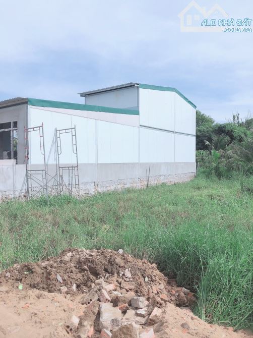 Bán lô  võ văn tần, dân cư đông bê tông tới đất chỉ 1ty350