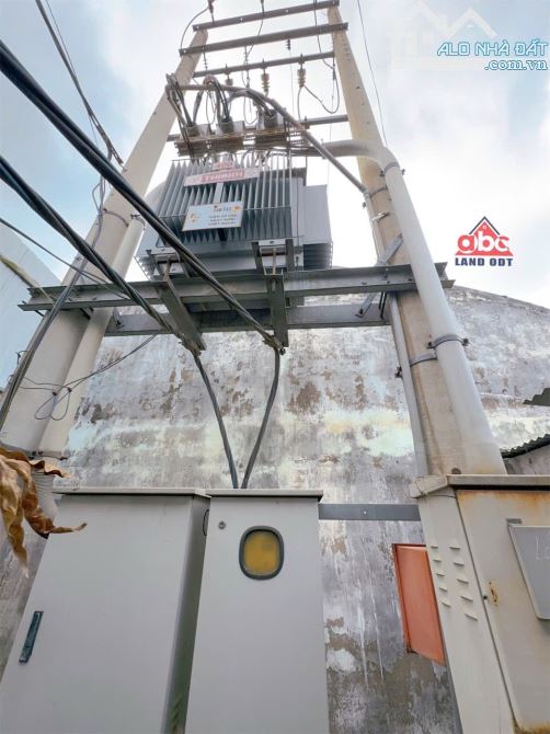 Xưởng 4000m2 Gần KCN AMATA P.Long Bình SKC 100% Điện 400kva PCCC 2 Mặt Tiền Thuận Tiệm