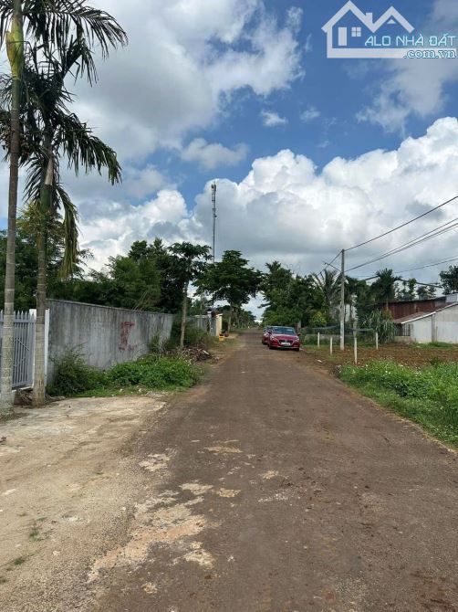 BÁN ĐẤT EATU KOTAM MẶT TIỀN ĐƯỜNG NHỰA D2 NGAY THÔN 12 ĐI VÀO GIÁ TỐT